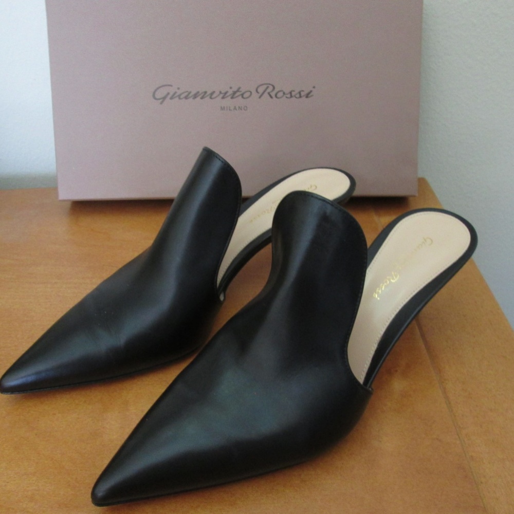 Gianvito Rossi Black Mules - Size 39